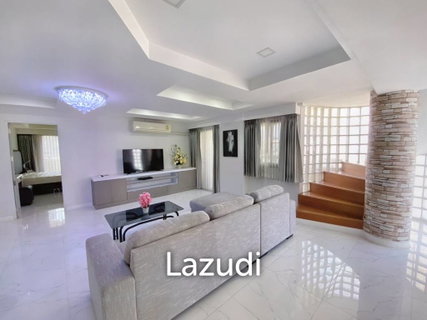 รูปภาพ 1 Bed 1 Bath 150 SQ.M D.H.Grand Tower