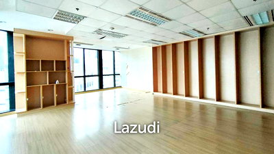 Office for rent Surawong Road : Office space for rent in Silom