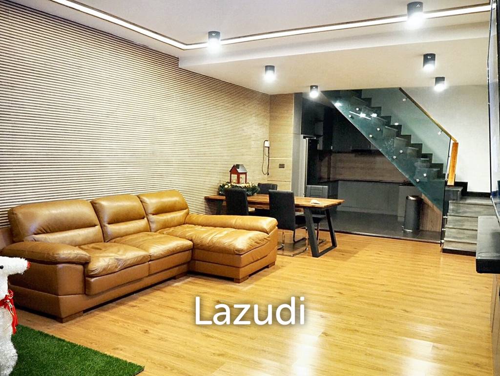 รูป Ultra Luxury Home Office for rent in Sathorn - รูปที่ 1/9