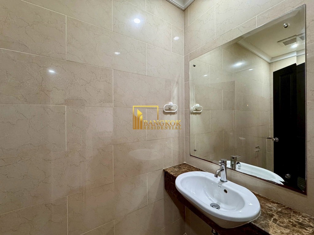 รูป The Cadogan Private Residence | Unfurnished 3 Bed Duplex Condo in Phrom Phong - BR5073CD - รูปที่ 10/42