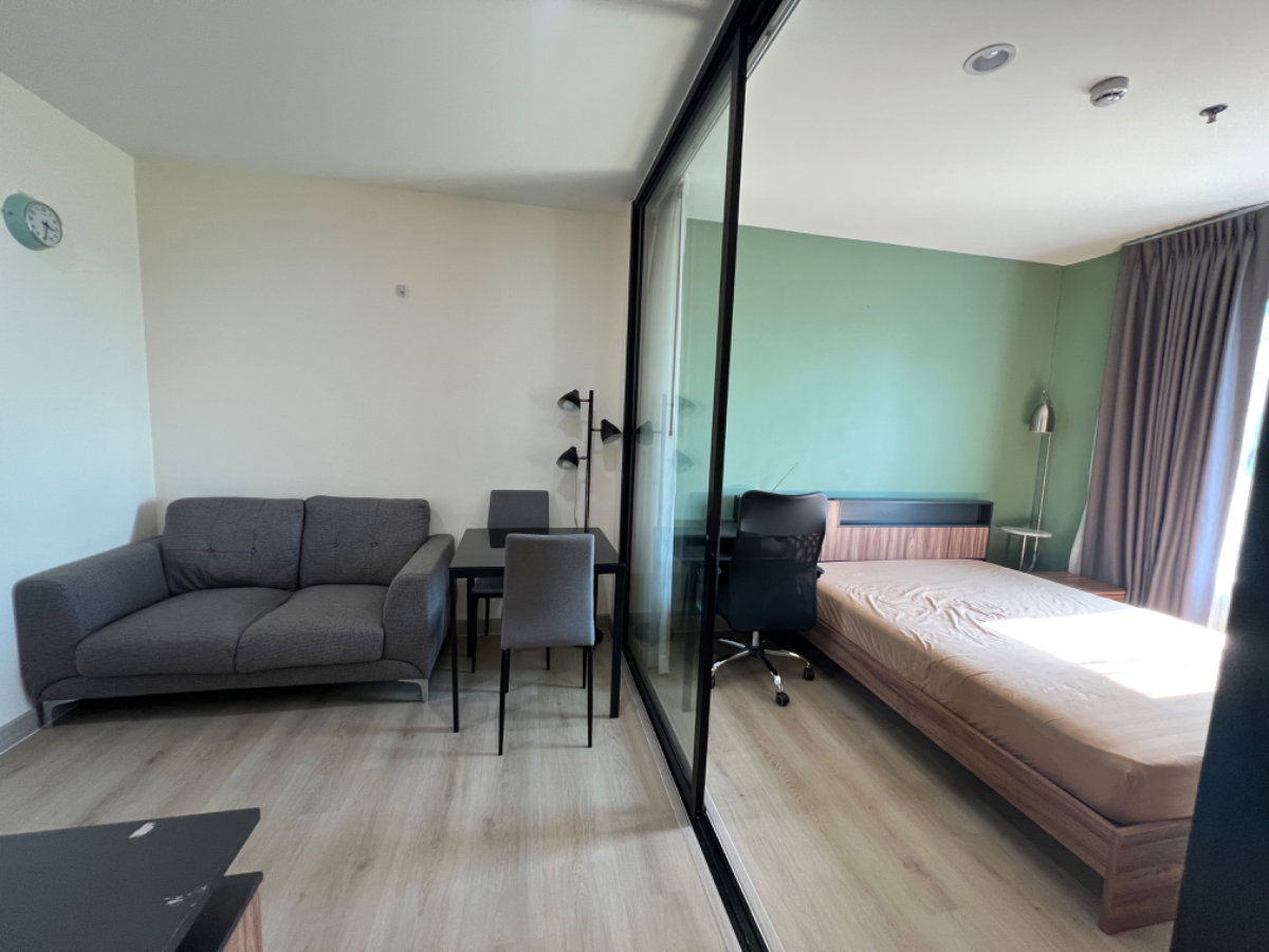 รูป ห้องสวยราคาดี พร้อมเข้าอยู่ ชั้นสูง ห้องใหม่มาไม่นาน!!! - รูปที่ 2/7