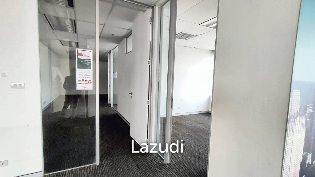 picture Office space for rent at CRC Tower - 4/10