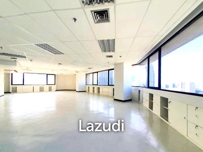 Office for rent Surawong Road : 205 SQ.M Office At Charn Issara Tower 1