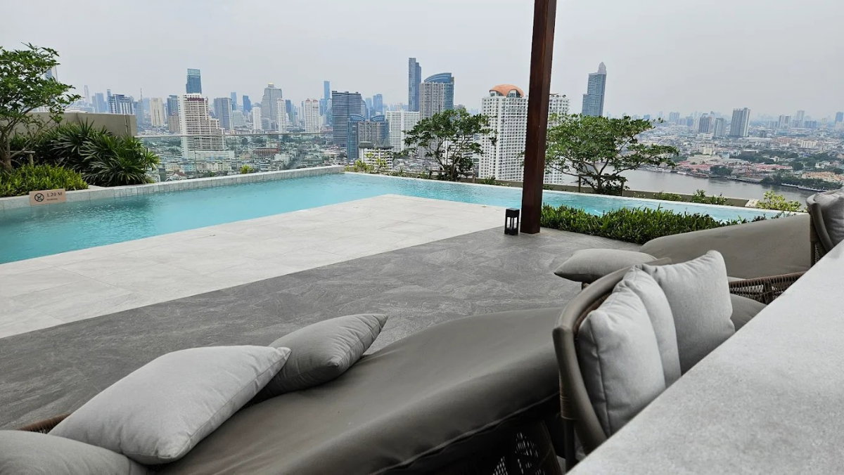 picture ✨ Luxury Duplex Condo for Rent ✨ Na Reva Charoennakhon 🏙️ - 2/10