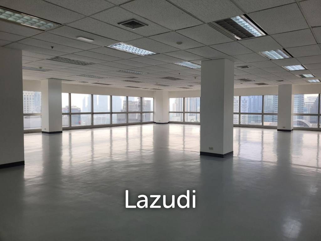 picture 229 sqm Corner Office for Rent in Sermmit Tower Khlong Toei Nuea Bangkok - 3/3