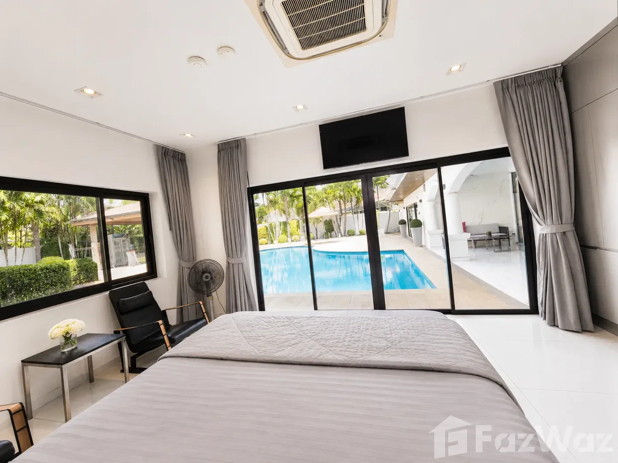picture Luxury 8BR Pool Villa with Underground Bar & See-Through Poo 6262593 - 16/35