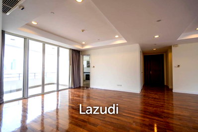 Condos for rent BTS Ekkamai : 4 Bedroom 4 Bathroom 232 SQ.M. Condo For Rent
