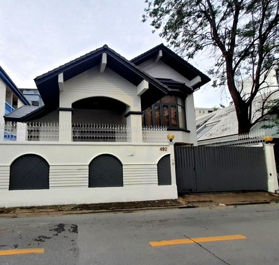 เช่าบ้านเดี่ยว คริสตัล ดีไซน์ เซ็นเตอร์ : HR3480ให้เช่าบ้านเดี่ยวทำเลทอง รัชดา 36 (ซอยเสือใหญ่) - ลาดพร้าววังหิน ใกล้ Lotus เพียง 400 เมตร