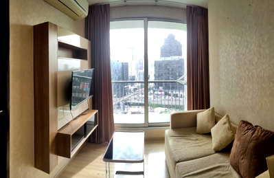 Condos for rent : 💥CP-10857💥Rhythm Sathorn👉Line : @mastercondo