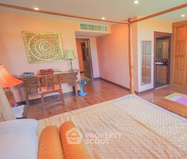 picture 2-BR Condo at Executive Residence 4 close to Phratamnak (ID 2901071) - 2/7