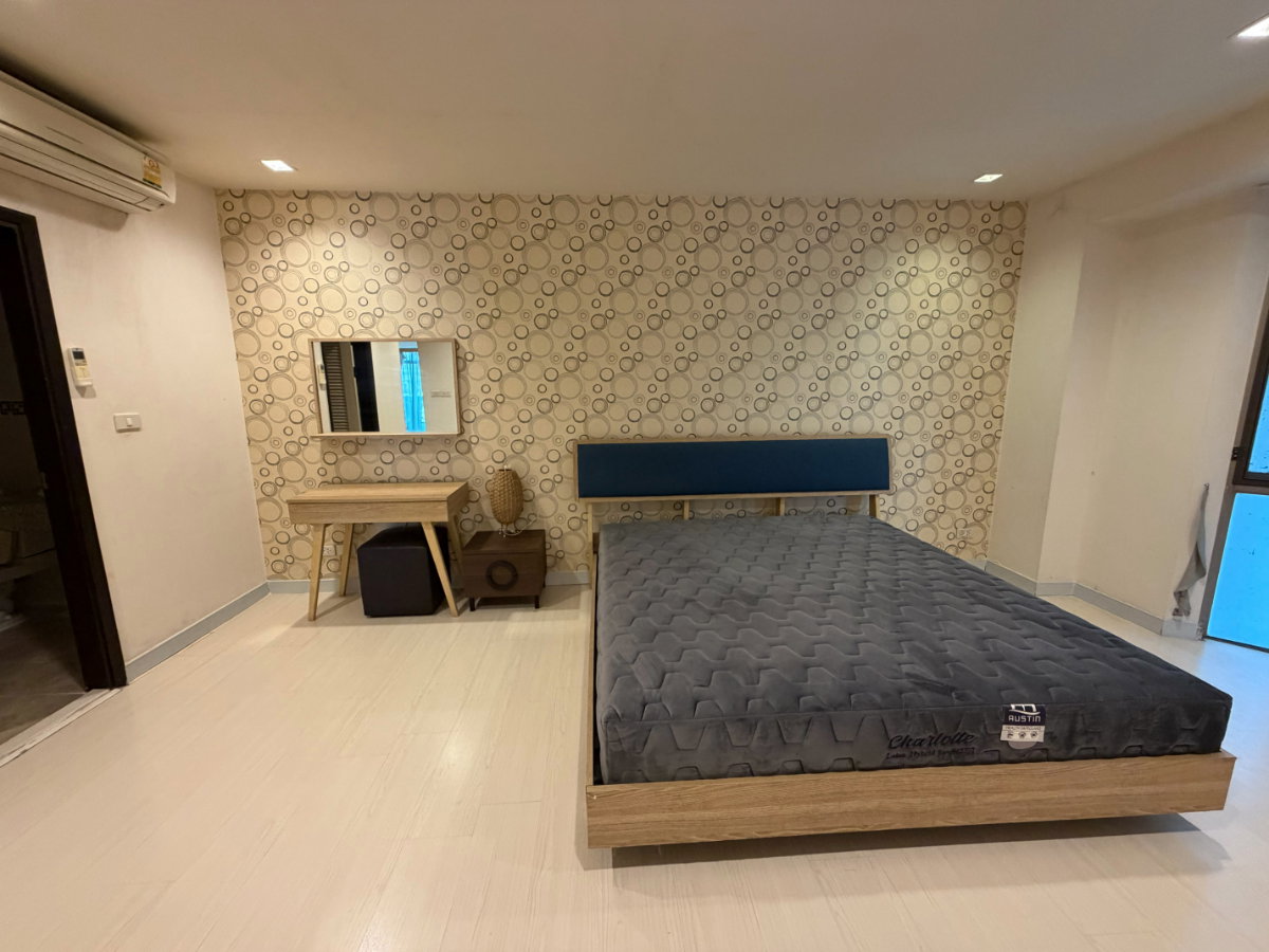 รูป ให้เช่า Royal Castle Sukhumvit 39 ห้องสวย ราคาดีมาก ตกแต่งเฟอร์ครบ DS2883 | Line @Dstay - รูปที่ 6/20