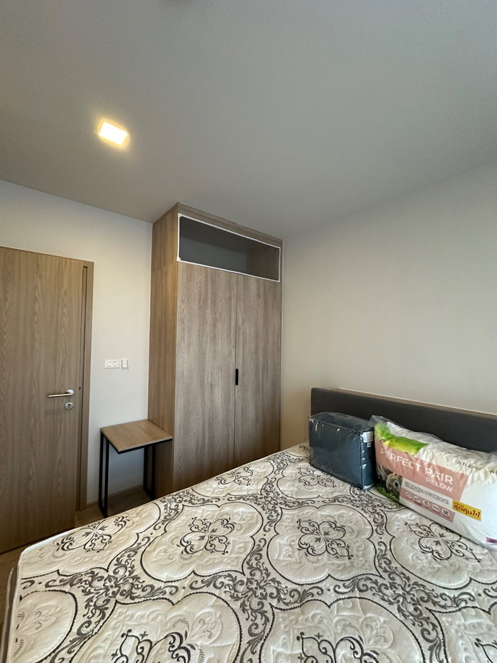 picture room for rent at the base condo (city view) - 15/20