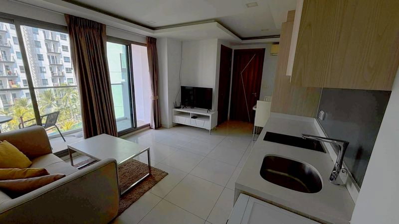 รูป คอนโด Arcadia Beach Resort พัทยา 2 ห้องนอน วิวสระ Foreign Quota เพียง 3.49 ล้าน - รูปที่ 7/13