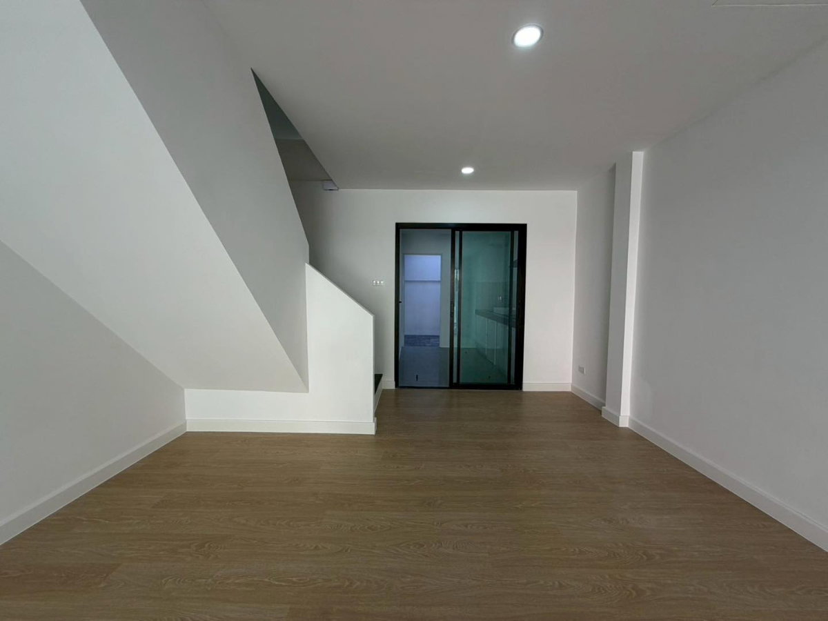 รูป CS320 🏠 โครงการเฟิสท์โฮม ซอยวัชรพล ราคาถูก เปิดขายละค่าา  - รูปที่ 8/14