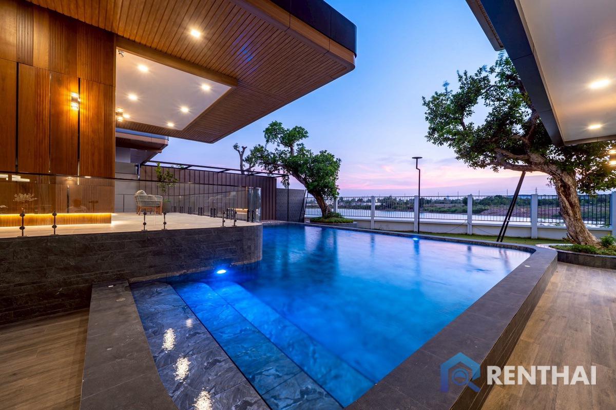 รูป การใช้ชีวิตระดับ Ultra Luxury พร้อมวิวทะเลสาบส่วนตัว ใจกลางพัทยา - รูปที่ 1/20