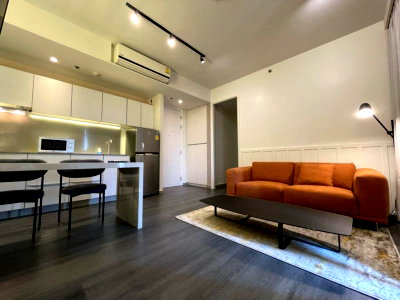 คอนโดให้เช่า : A032690 The Lofts Ekkamai