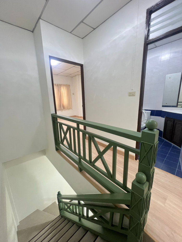 รูป รีโนเวทใหม่เอี่ยมเหมือนมือหนึ่ง! 🏡 ทาวน์เฮาส์ เสนาวิลล่า คู้บอน 27 บ้านสวยน่าอยู่ ทำเลดี ของกินเพียบ เพียง 10,000.- ✨ - รูปที่ 29/32
