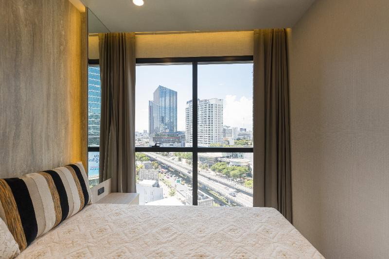 picture A030175 Ashton Chula - Silom - 2/8