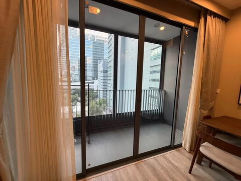A035058 IDEO Mobi Sukhumvit 66