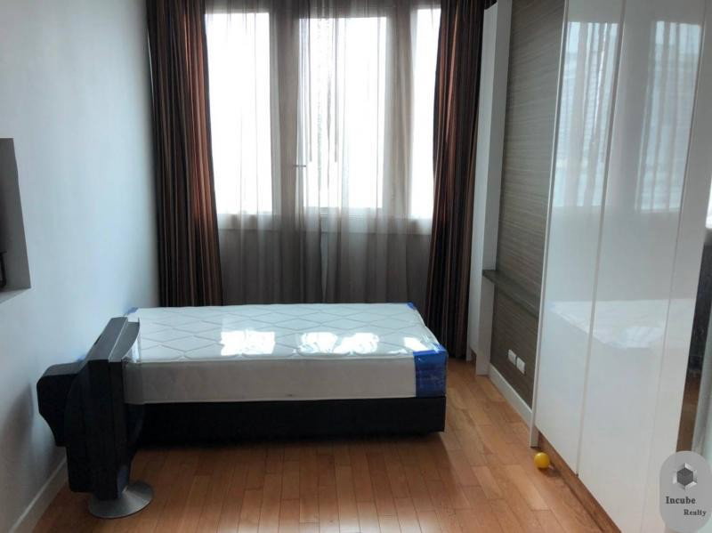 picture A031319 Millennium Residence - 3/8