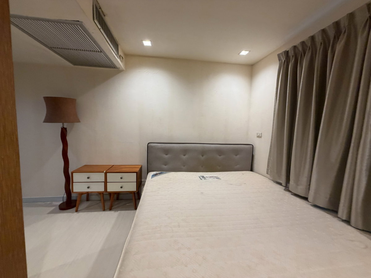 picture For Sell Royal Castle Sukhumvit Great price Nice room Fully Finished DS2883 | Line @Dstay - 11/20