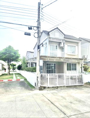 เช่าทาวน์โฮม นิคมบางปู(เหนือ) : เดอะ วิลเลจ บางนา-วงแหวนฯ 2 (The Village Bangna-Wongwaen 2) ใกล้เมกา บางนา