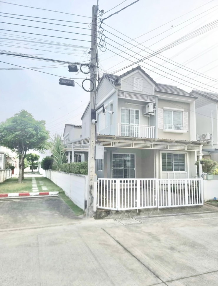 ทาวน์โฮมให้เช่า : เดอะ วิลเลจ บางนา-วงแหวนฯ 2 (The Village Bangna-Wongwaen 2) ใกล้เมกา บางนา