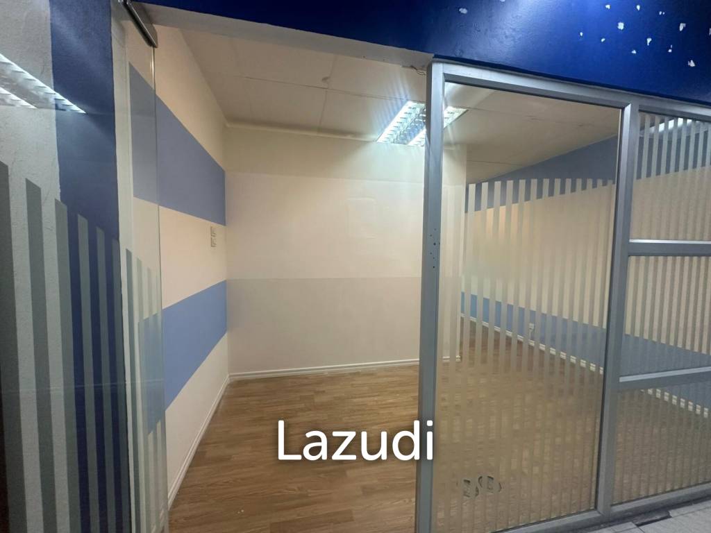 รูป 50 sqm office for rent at 253 Asoke Building Khlong Toei Nuea Bangkok - รูปที่ 3/6