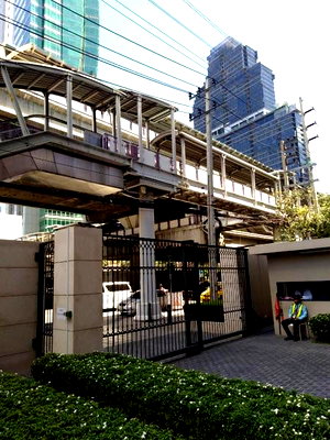 คอนโดให้เช่า : A032487 The Diplomat Sathorn