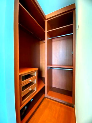 Condos for rent : A032591 The Infinity