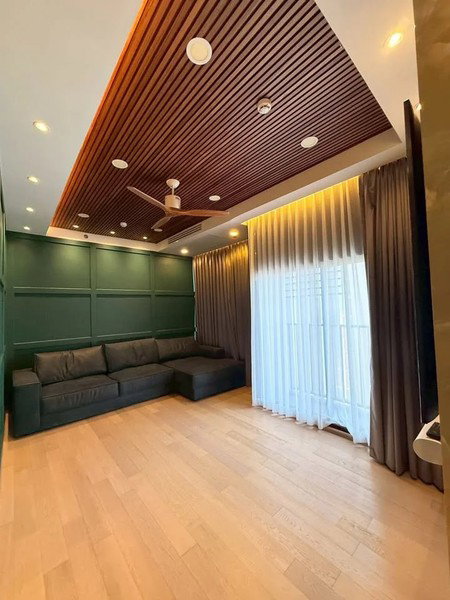 picture A035211 PARK ORIGIN THONGLOR - 5/8