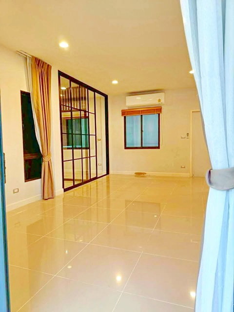 รูป สะพานมหาเจษฎาบดินทร์ 950 ม. 36 ตร.วา. 143 ตร.ม.บ้านเดี่ยว 2 ชั้น ราชพฤกษ์ MRTพระนั่งเกล้า 3 นอน 3 น้ำ ใกล้ ตลาดบางศรีเมือง - รูปที่ 6/8