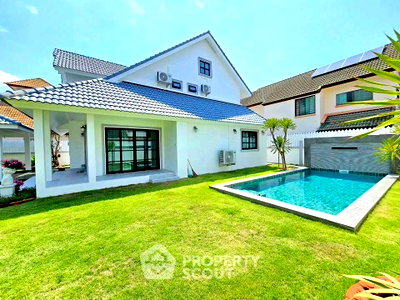 Condos for sale : 4-BR Condo 360 Sqm At Edge Central Pattaya (ID 2904685)