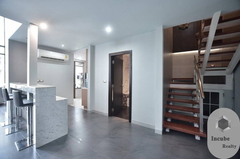 A032535 The Emporio Place