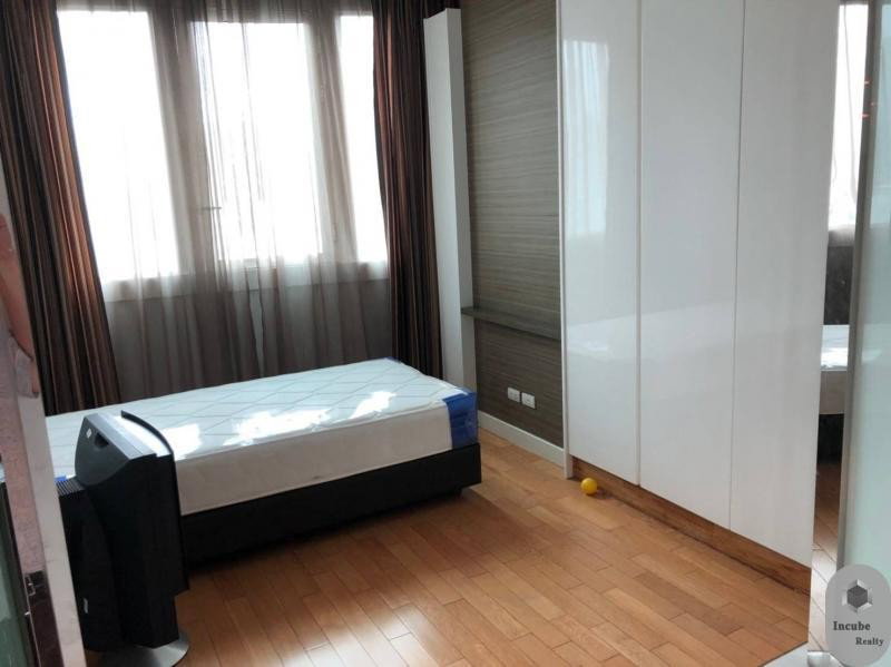 picture A031319 Millennium Residence - 4/8