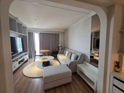 ห้องใหญ่จุใจ 58 ตร.ม. อยู่สบายมาก! 🏙️ สายลม สวีท รัชโยธิน เฟอร์ครบพร้อมอยู่ ใกล้ BTS รัชโยธิน & เมเจอร์ ✨