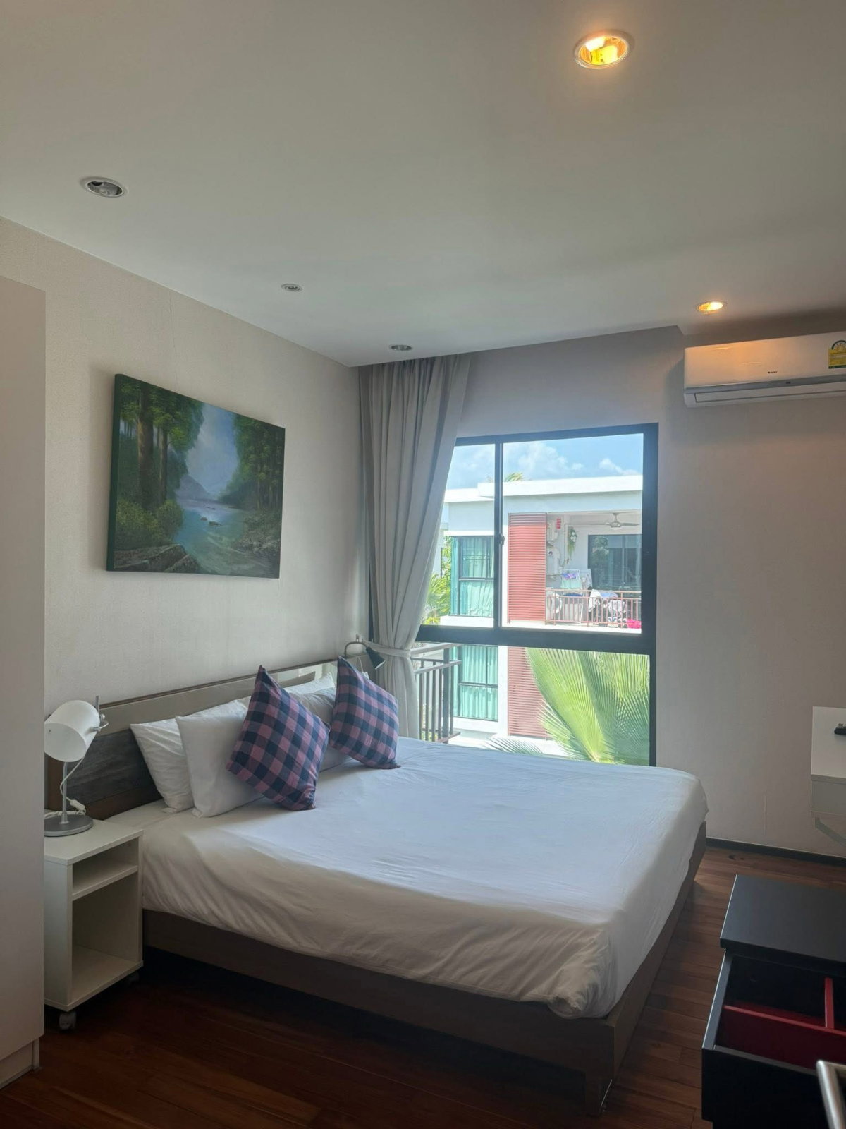 Sea View Foreign Freehold Condo