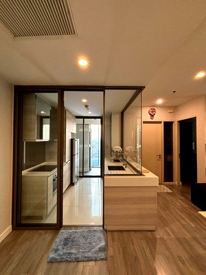 คอนโดให้เช่า : A035018 The Room BTS Wongwian Yai