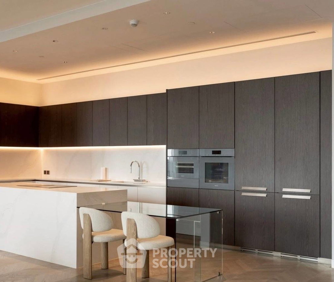 picture 3-BR Condo at One 89 Wireless near MRT Lumphini (ID 2906523) - 11/18