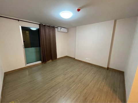 A034002 Plum Condo Paholyothin 89