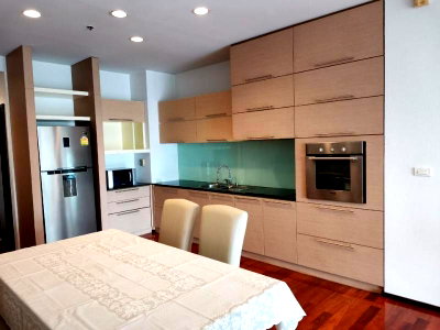 Condos for rent : A031471 Noble Ora