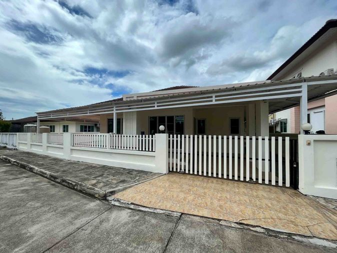 บ้านให้เช่า ใกล้โรงเรียนนานาชาติลานนา ต.สันผักหวาน หางดง เชียงใหม่ (EN below)