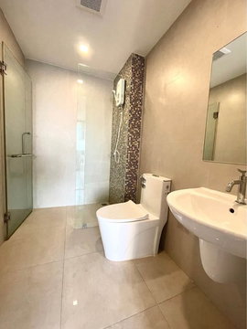 A033558 RIZZO Condo Bangkang