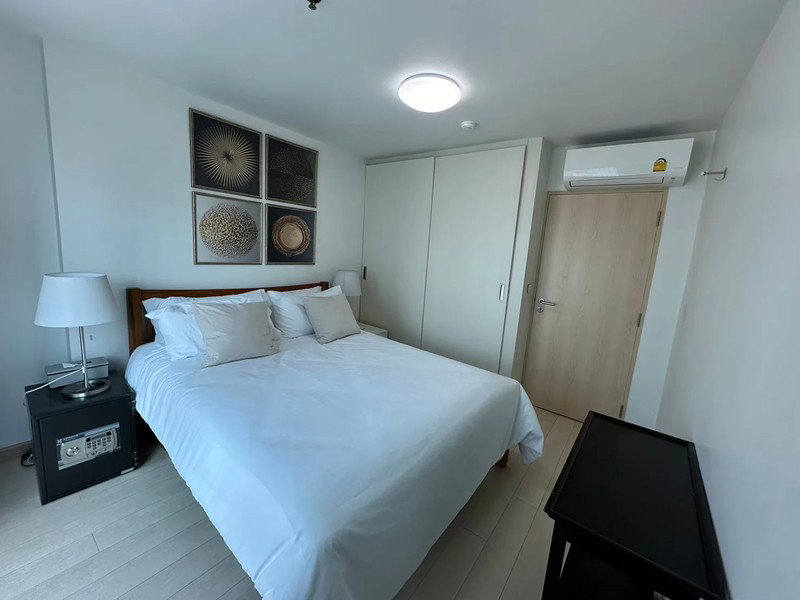 picture A035126 Silom Suite - 1/5