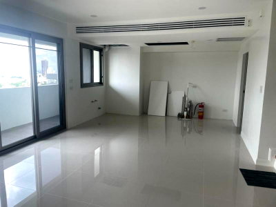 Condos for rent Sukumvit 39 : A031975 Royal Castle Sukhumvit