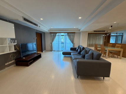 รูปภาพ ให้เช่า Royal Castle Sukhumvit 39 ห้องสวย ราคาดีมาก ตกแต่งเฟอร์ครบ DS2883 | Line @Dstay