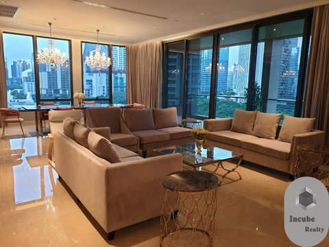 A032099 Sindhorn Residence