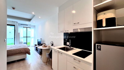 Condos for sale : 🛏️ Studio - 🛁 1 Bath - 🏙️ Garden View - 🌏 FOREIGN name - 🏢 Siam Oriental Dream Condominium Pattaya - Ref: SOD07
