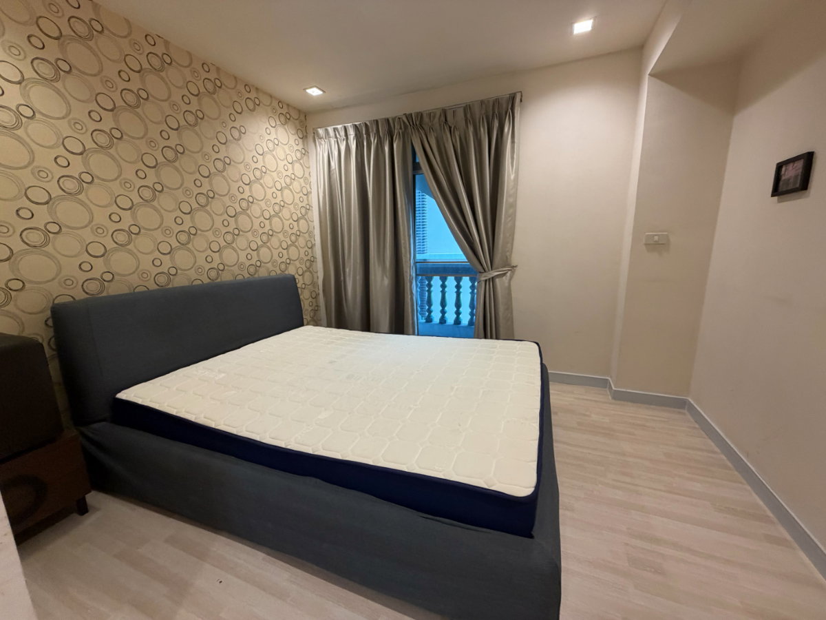 รูป ให้เช่า Royal Castle Sukhumvit 39 ห้องสวย ราคาดีมาก ตกแต่งเฟอร์ครบ DS2883 | Line @Dstay - รูปที่ 9/20