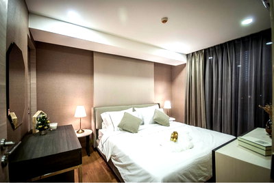 Condos for rent : S59 Condo for rent: Klass Langsuan, ready to move in, near BTS Chidlom. Fully furnished with appliances.